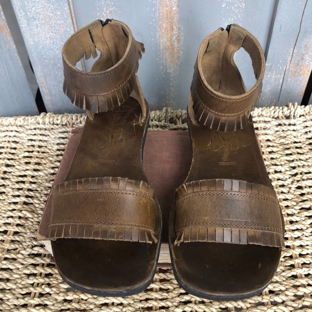 Fly London Mexu Leather Ankle Fringe Sandal Sz 36, US 5.5 - 6 - Picture 2 of 15